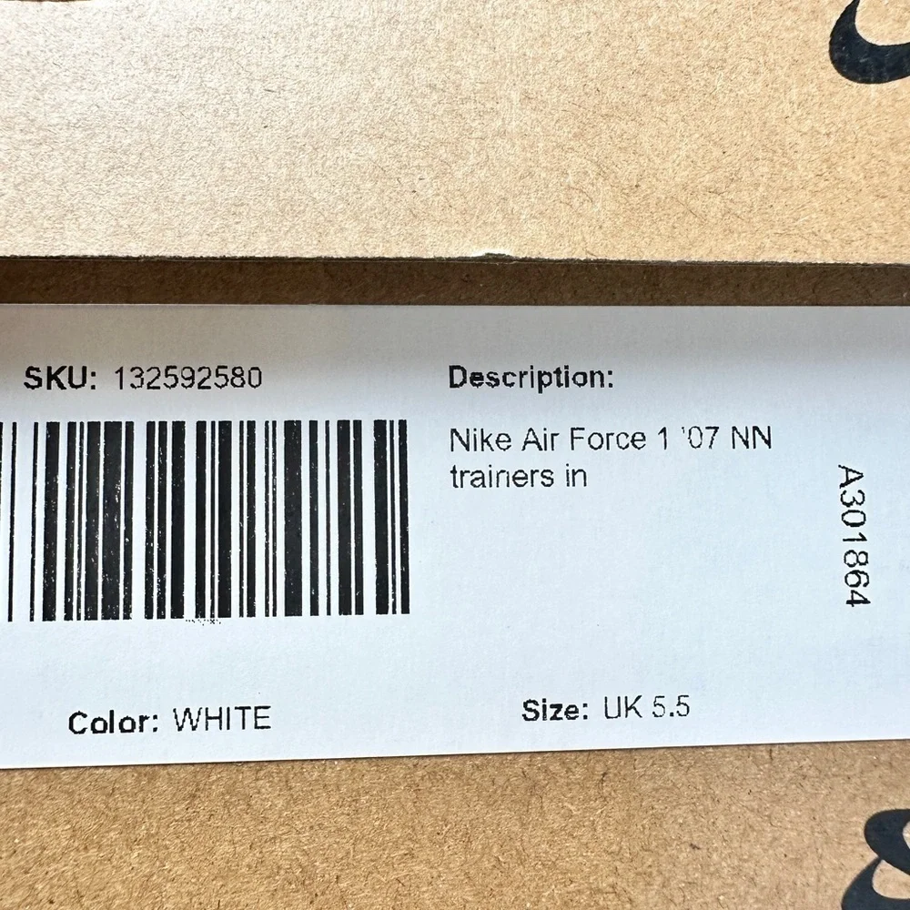 Nike Women's Air Force 1 '07 Shoe Size 8 w/Blue Swish - NEW